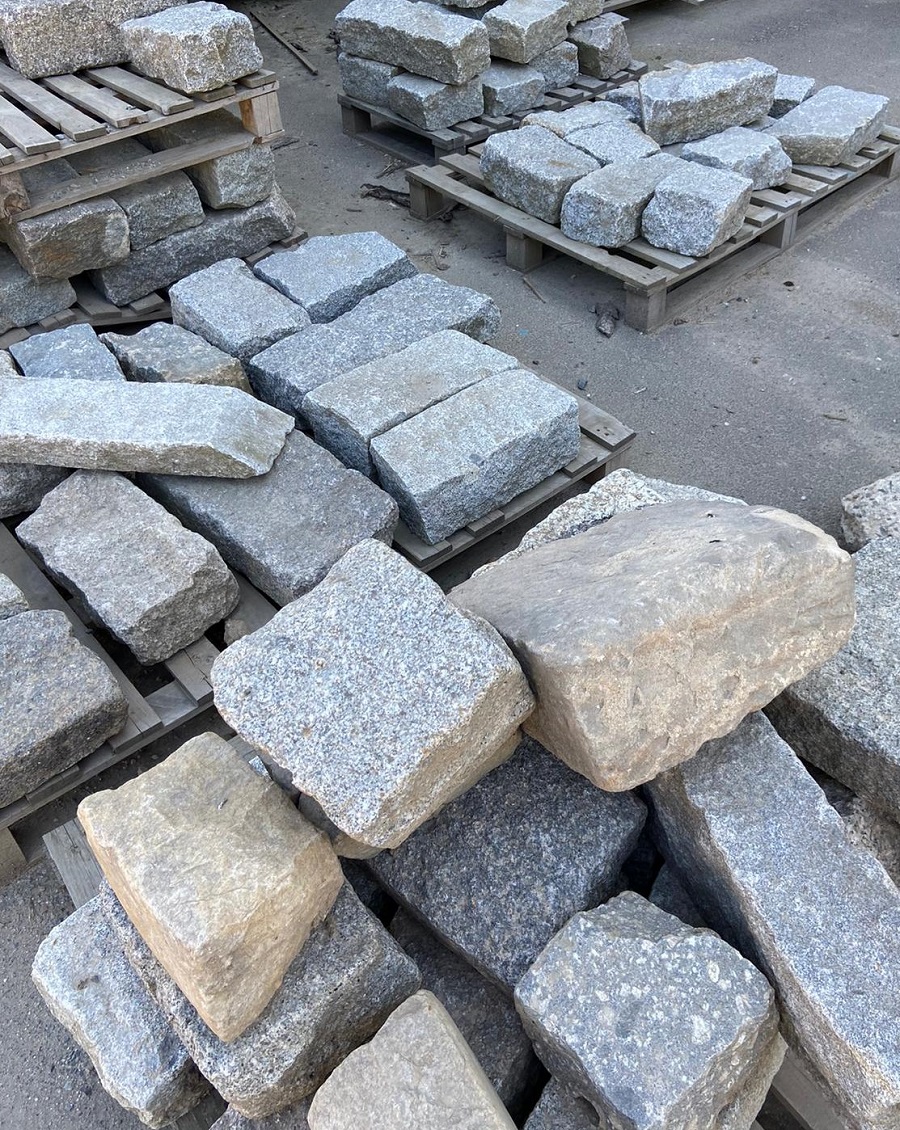 kamen dekorace 1 900x1130