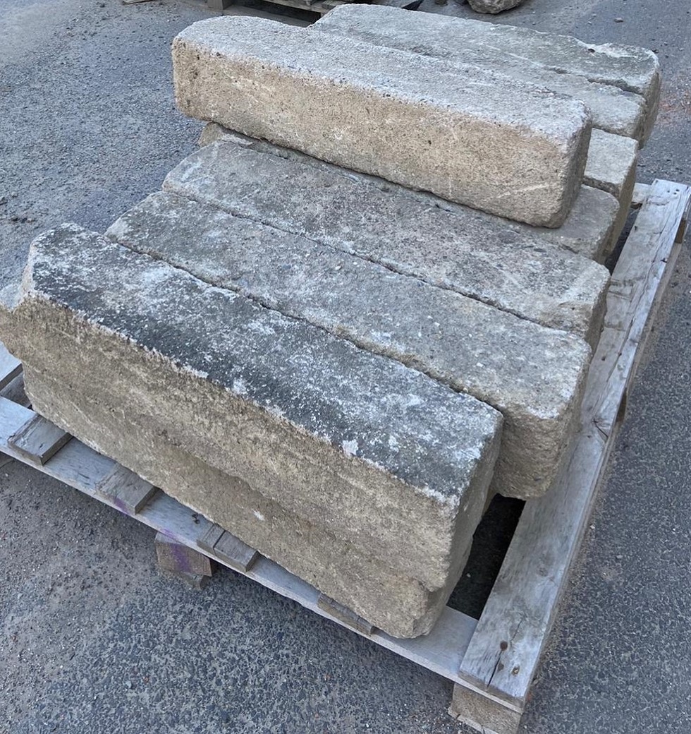 kamen dekorace 1 980x1040