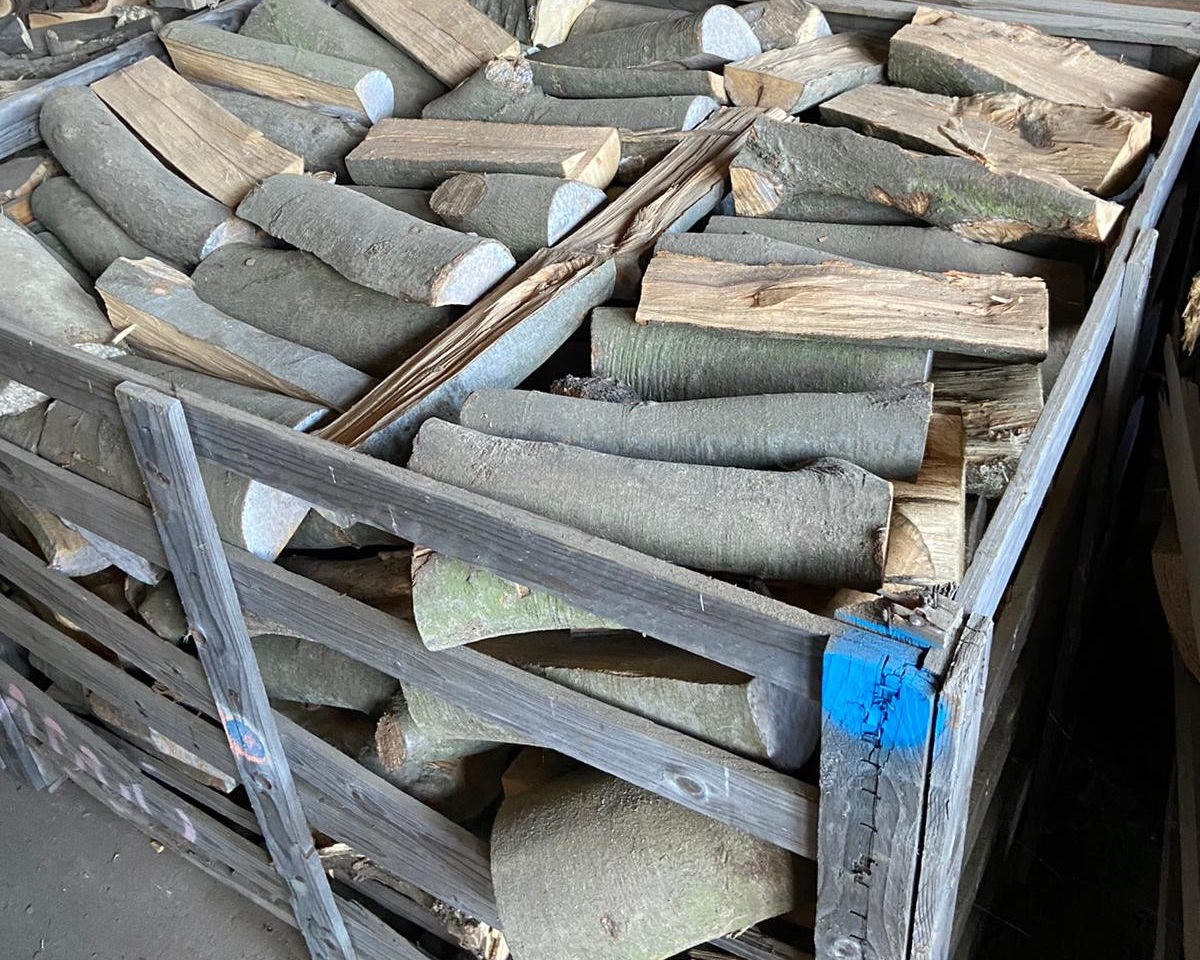 Drevo tvrde 1 1200x960